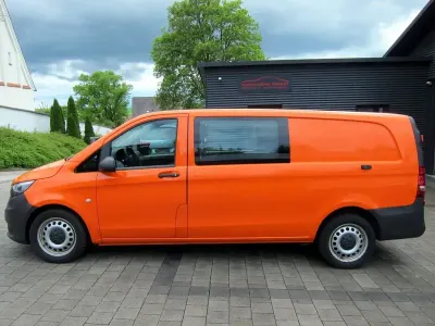 Gebraucht Mercedes Vito 163 PS (119 kW) 2019 Orange Van