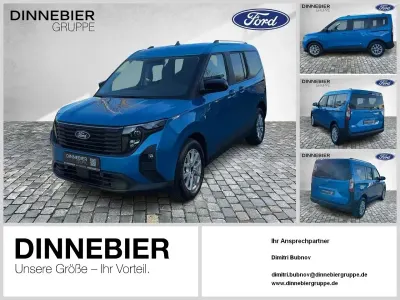 Neu Ford Tourneo Courier Titanium 125 PS (91 kW) 2026 Blau (metallic) Van / Kleinbus
