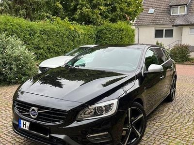 Gebraucht Volvo V60 R-Design 190 PS (139 kW) 2016 Schwarz Kombi