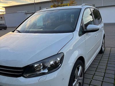 Gebraucht VW Touran Comfortline 140 PS (102 kW) 2014 Schwarz Van / Kleinbus