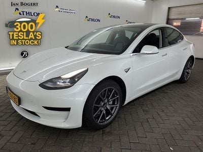 Weiß Gebraucht 2020 Tesla Model 3 Standard Range Limousine | 18.400 € (Fairer Preis)