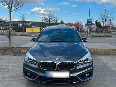 Gebraucht BMW 218 150 PS (110 kW) 2016 Grau Kombi