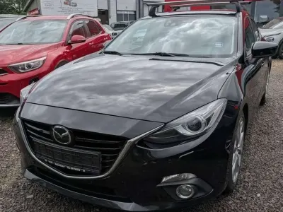 Gebraucht Mazda 3 Sports-Line 120 PS (88 kW) 2014 Onyxschwarz metallic Kleinwagen