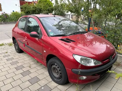 Gebraucht Peugeot 206 Premium 75 PS (55 kW) 2003 Rot Kleinwagen