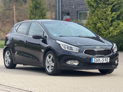 Usado Kia Ceed 128 HP (94 kW) 2014 Preto Citadino