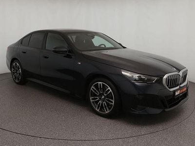 Gebraucht BMW 520 M Sport 190 PS (139 kW) 2025 Carbonschwarz Limousine