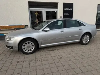 Usata Audi A8 Performance 260 CV (191 kW) 2007 Argento Berlina