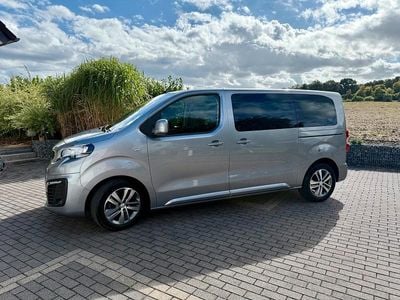 Peugeot Traveller