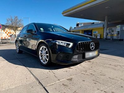 Gebraucht Mercedes A180 116 PS (85 kW) 2020 Schwarz Kleinwagen