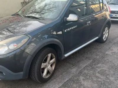 Gebraucht Dacia Sandero Stepway 84 PS (61 kW) 2010 Grau SUV