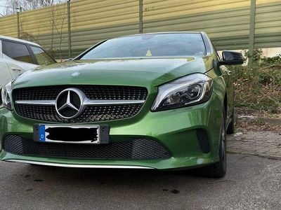 Usata Mercedes A180 Urban 122 CV (89 kW) 2016 Verde Berlina