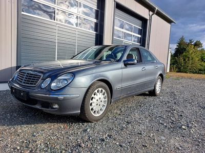 gebraucht Mercedes E200 Kompressor Lim. Elegenace*1.HAND*KLIMAAUTO