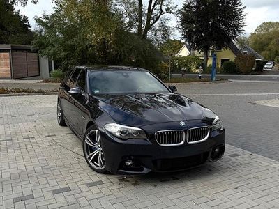 Gebraucht BMW 525 M Sport 218 PS (160 kW) 2015 Schwarz Kombi