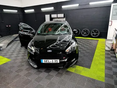 Gebraucht Ford Focus Sport 185 PS (136 kW) 2015 Schwarz Limousine