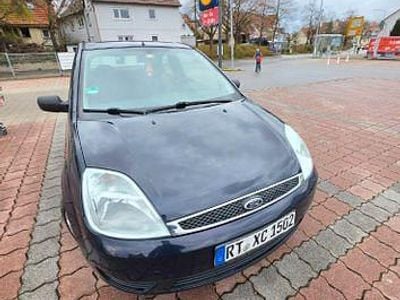 Gebraucht Ford Fiesta 69 PS (50 kW) 2005 Blau Kleinwagen