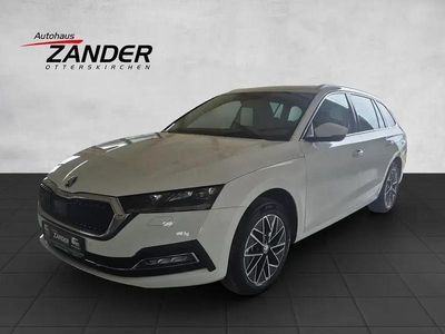 Candyweiß Gebraucht 2024 Skoda Octavia Style Kombi | 34.900 € (Fairer Preis)