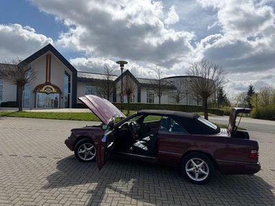 Usata Mercedes 300 299 CV (219 kW) 1993 Rosso Cabrio