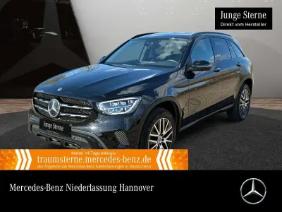 Używany Mercedes GLC300e Night 194 KM (142 kW) 2022 Czarny SUV