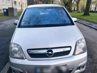 Gebraucht Opel Meriva 125 PS (91 kW) 2009 Silber Van / Kleinbus