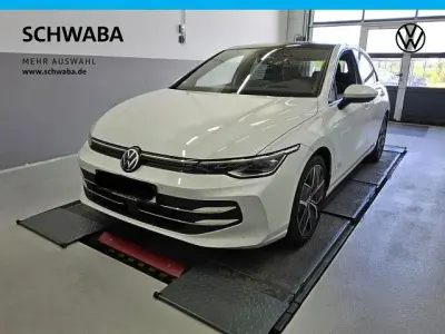 Gebraucht VW Golf VIII Edition 150 PS (110 kW) 2024 Weiß Limousine
