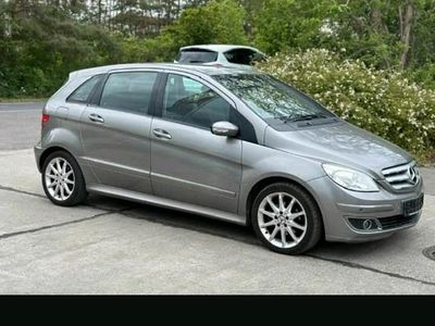Gebraucht Mercedes B180 109 PS (80 kW) 2005 Grau Van / Kleinbus