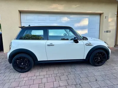 Używany Mini Cooper S 185 KM (136 kW) 2011 Biały Hatchback