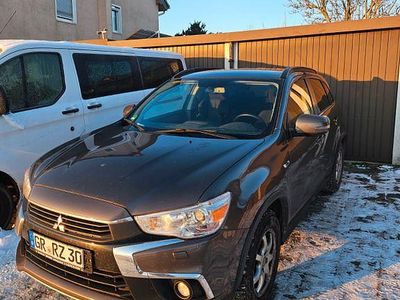 Gebraucht Mitsubishi ASX Diamant Edition 150 PS (110 kW) 2016 Braun SUV