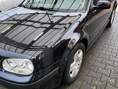 Schwarz Gebraucht 2003 VW Golf IV Kleinwagen | 1.700 € (Fairer Preis)