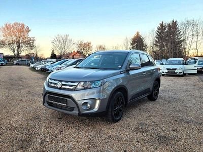 Grau Gebraucht 2016 Suzuki Vitara Comfort+ SUV | 10.980 € (Fairer Preis)