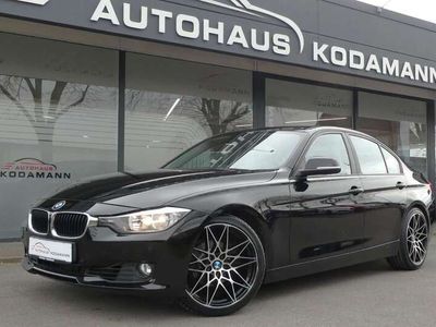 gebraucht BMW 320 i Lim.*NAVI*PDC*19 Zoll*Schiebedach*Sport*