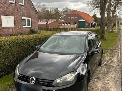 Gebraucht VW Golf VII 105 PS (77 kW) 2012 Schwarz Limousine