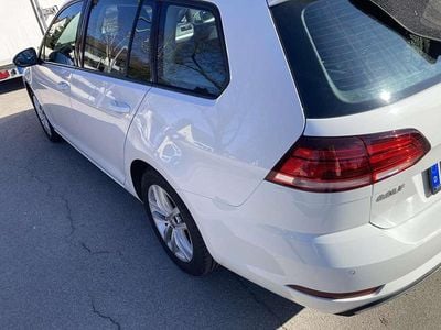 Gebraucht VW Golf VII Comfortline 150 PS (110 kW) 2019 Weiß Kombi