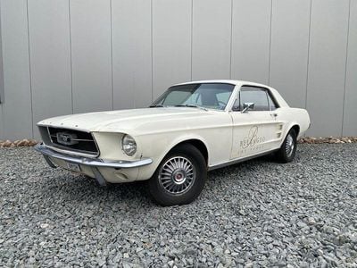 Usata Ford Mustang 122 CV (89 kW) 1967 Bianco Coupé