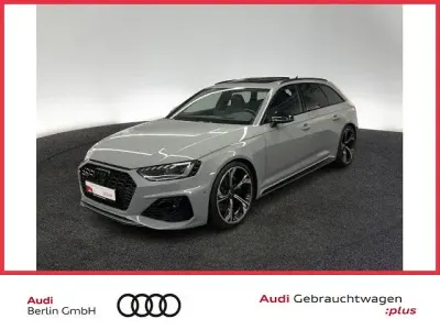 Gebraucht Audi RS4 Sport 450 PS (330 kW) 2022 Nardograu Kombi