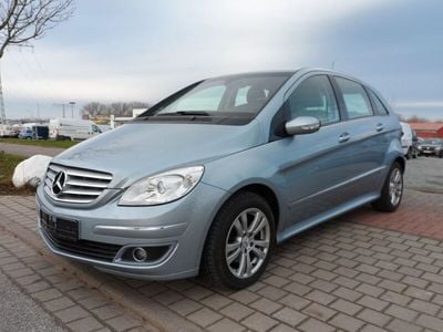 Gebraucht Mercedes B200 136 PS (100 kW) 2006 Blau Van / Kleinbus