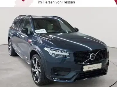 Używany Volvo XC90 R-Design 235 KM (172 kW) 2022 Niebieski SUV