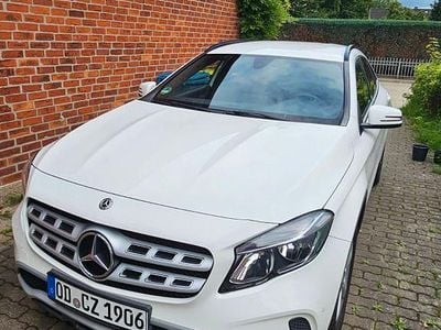 Mercedes GLA200