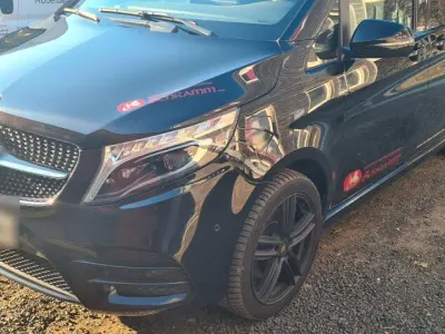 Gebraucht Mercedes V300 237 PS (174 kW) 2022 Schwarz Van / Kleinbus