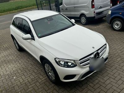 Mercedes GLC220