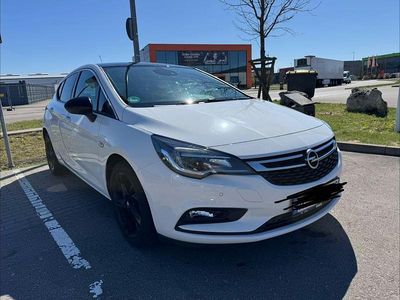 Usata Opel Astra Dynamic 125 CV (91 kW) 2019 Bianco Berlina