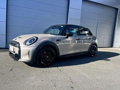 Second-hand Mini Cooper S Classic 178 CP (130 kW) 2021 Hatchback