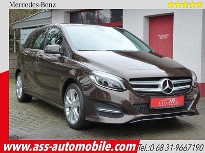 Gebraucht Mercedes B180 122 PS (89 kW) 2017 Braun Van / Kleinbus