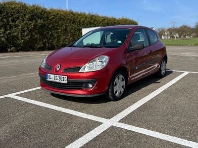 Gebraucht Renault Clio III 88 PS (64 kW) 2006 Rot Coupé