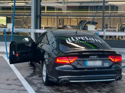 Gebraucht Audi A7 204 PS (150 kW) 2011 Schwarz Kleinwagen
