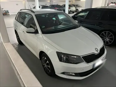 Gebraucht Skoda Fabia 90 PS (66 kW) 2015 Weiß Kombi