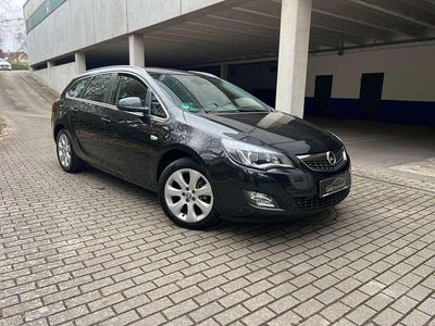 Gebraucht Opel Astra Innovation 140 PS (102 kW) 2011 Karbonschw graphitschw midnigh Kombi
