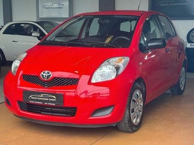 Usata Toyota Yaris Cool 69 CV (50 kW) 2009 Rosso Utilitaria