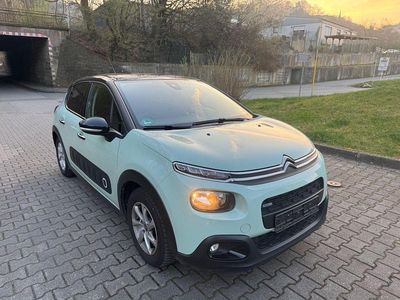 Gebraucht Citroën C3 Shine 82 PS (60 kW) 2017 Grün Limousine