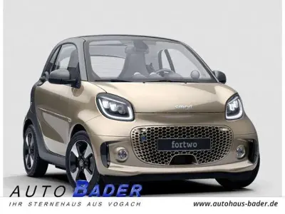 Gebraucht Smart ForTwo Electric Drive Passion Exclusive 60 kW (82 PS) 2024 Gold Coupé
