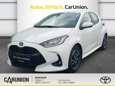 Gebraucht Toyota Yaris Comfort 116 PS (85 kW) 2023 040 schneeweiß Kleinwagen